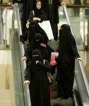 ARABIA_SAUDITA_(F)_0222_-_saudis-women-burqa.jpg